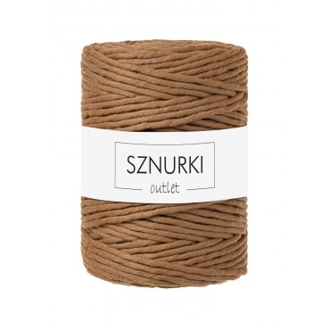 Karmelowy sznurek skręcany...